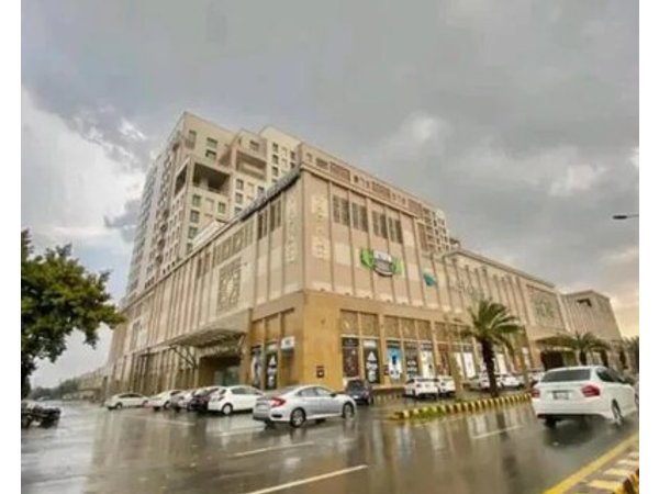Studio Apartment In Gold Crest Mall - Dha Lahore