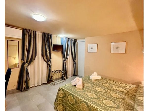 San Marcuola - Central private room in Venice