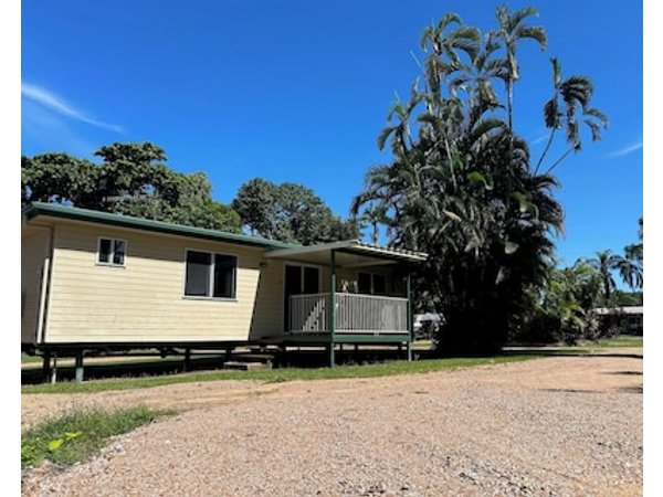 Tropical Hibiscus Caravan Park
