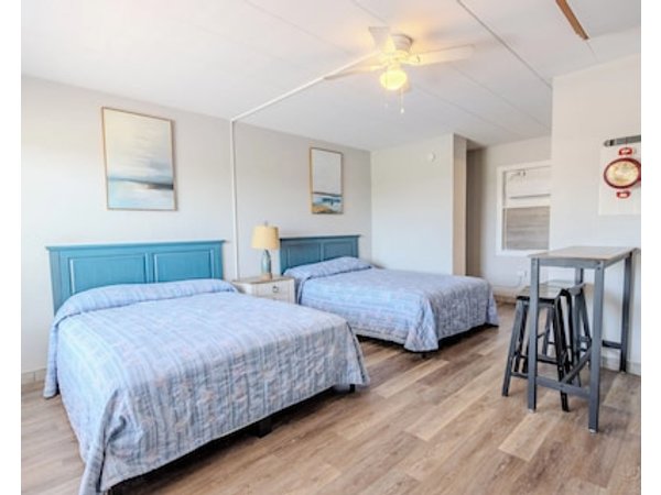 Shark Reef Resort Motel & Cottages