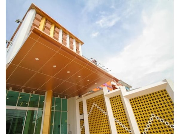 Convenient Grand Plus Hotel Suvarnabhumi