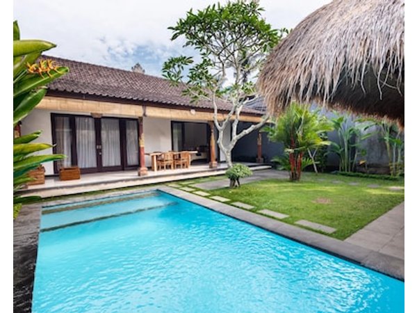 De Cahyani Private Villa By Supala