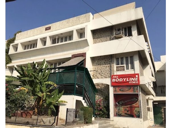 Horn Ok Please Hostel Jaipur
