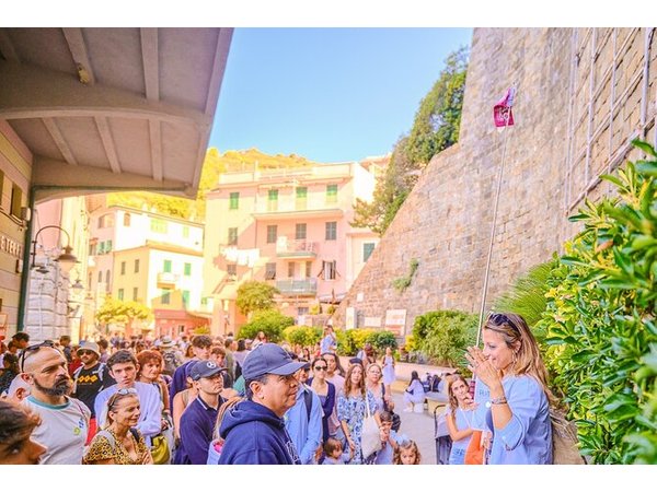 Cinque Terre Sea Park with Limoncino Tasting Day Trip from Milan