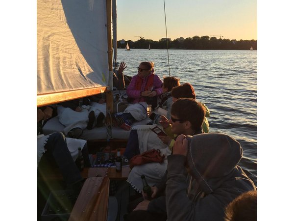 Hamburg Small-Group Sunset Sailing Cruise on Lake Alster