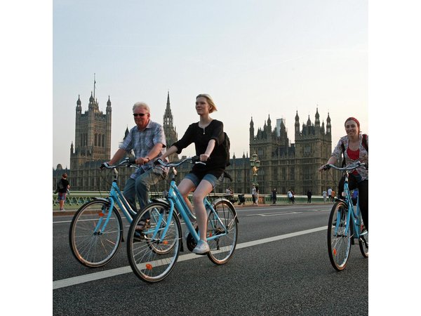 London Classic Landmarks Bike Tour with Local Guide