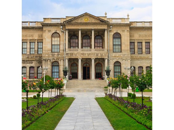 Dolmabahce Palace Tour in Istanbul