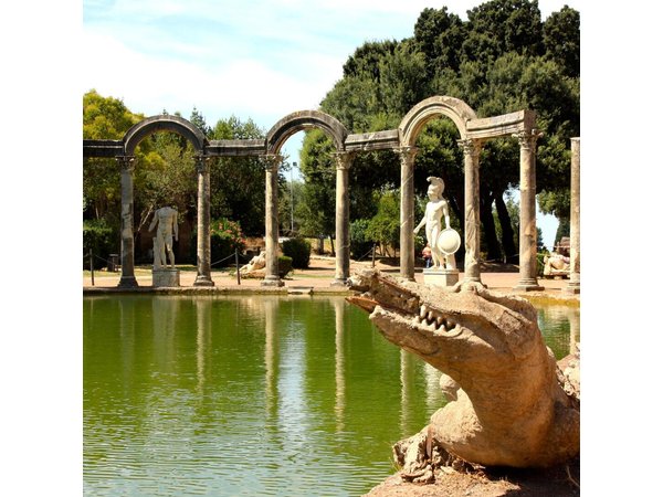Private Tivoli: Hadrian's Villa and Villa d'Este with Pick-up from Rome