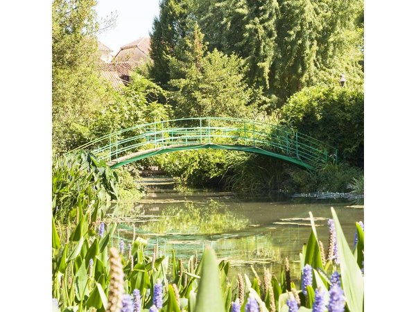 Giverny Small-Group Half Day Trip with Monet’s Gardens from Paris