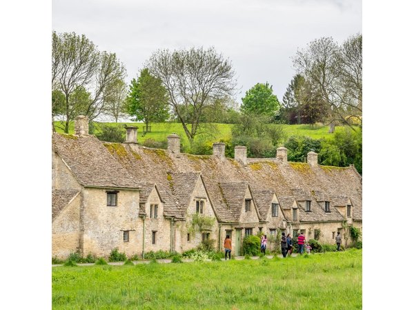 Oxford and Traditional Cotswolds Villages Small-Group Day Tour from London