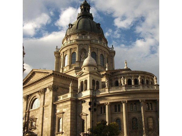 Historical and Cultural Walking Tour in Budapest