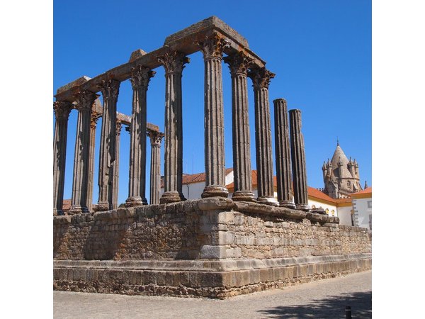 From Lisbon: Luxury Evora Full-Day Private Tour