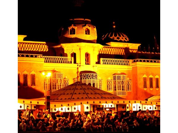 Marrakech: Traditional Moroccan Dinner and Folklore Show (Fantasia)