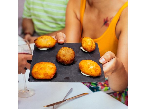 The 10 Tastings of Valencia With Locals: Private Food Walking Tour