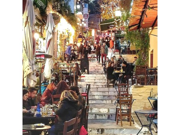 Athens at Night Small-Group Walking Tour with Dinner