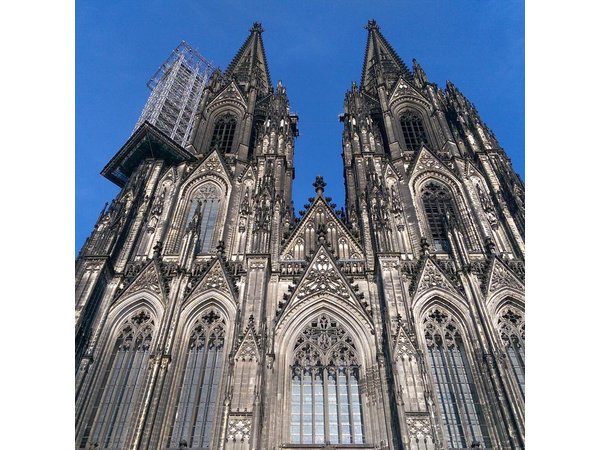 7-Day Taste of Central Europe Tour to Paris, Amsterdam, Brussels and more!