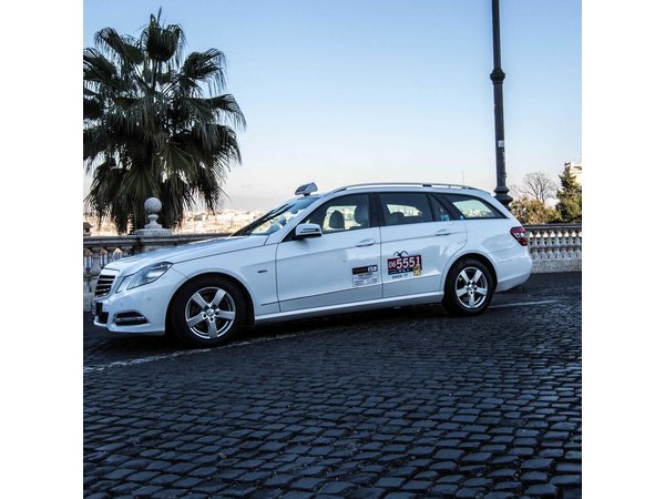 Rome by Night: Taxi City Tour