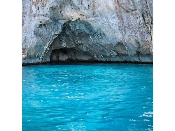Capri Day Trip from Rome by Bus and Ferry – Multiple Options