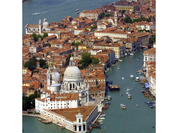 Venice Day Trip from Rome: Private Tour by High Speed Train