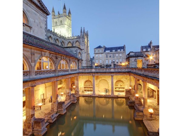 Windsor, Stonehenge and Bath Trip from London