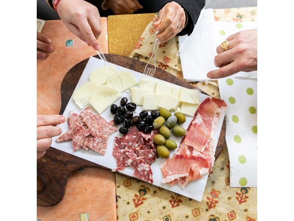Florence Food Tour of 10+ Authentic Tastings with Cheeses & Wines
