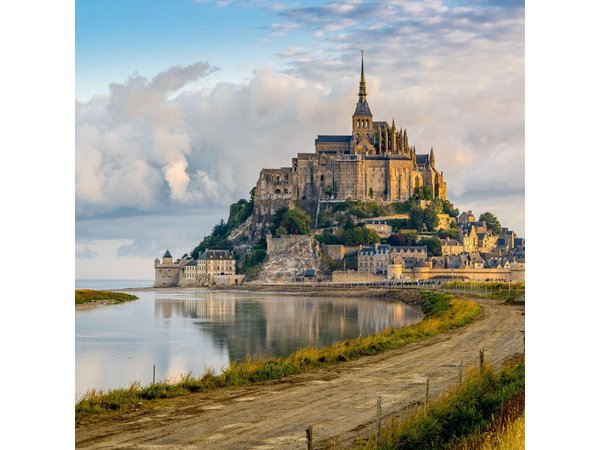 Mont Saint Michel Guided Day Trip with Abbey Entry from Paris