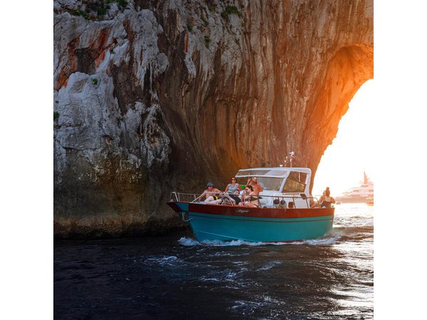 Capri Sunset Escape – Exclusive Evening Boat Tour from Sorrento