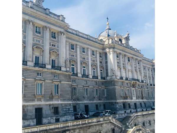 Madrid Royal Palace and Prado Museum Private Tour with Transfers