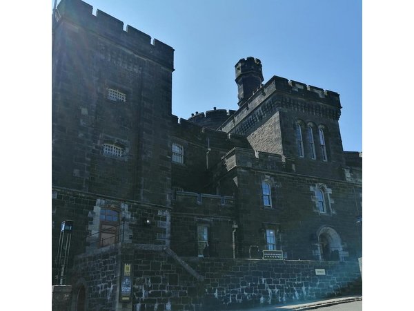 Stirling Old Town Daily Walking Tour with a Local Guide