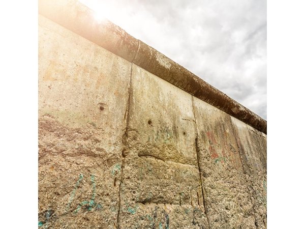 The Berlin Wall / Cold War Berlin (Private 3 Hours Walking Tour)