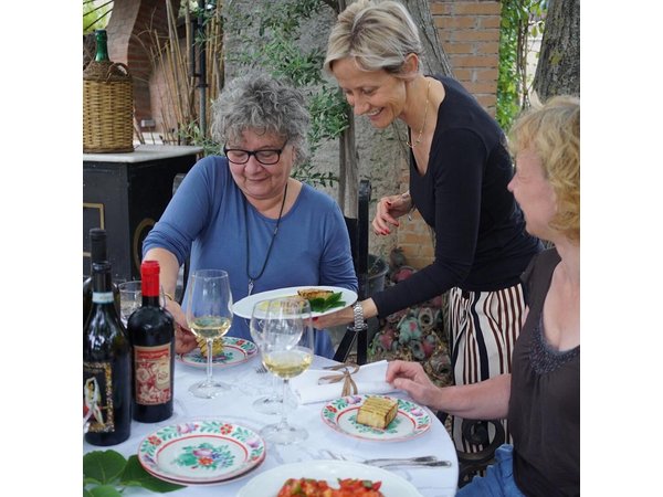 From Rome to the Castles: Private 3-Hour Wine Tasting Tour