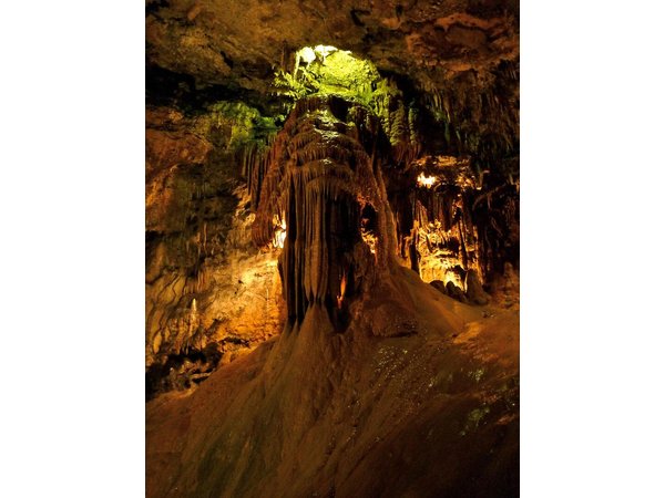 Cueva De Valbecausero from León