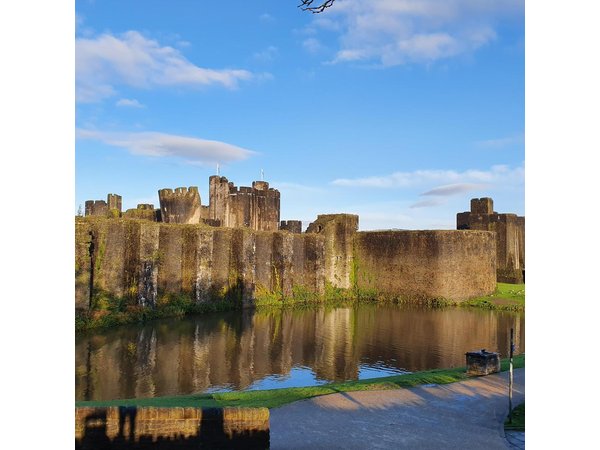 The Valleys tour or Swansea Bay tour. Please choose correctly.