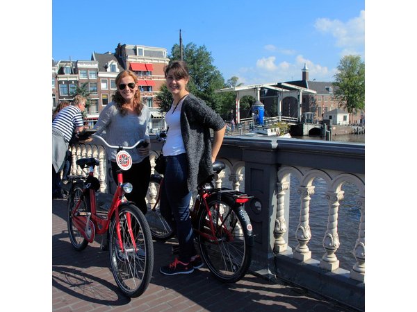 Amsterdam: Multiple-Day Bike Rental