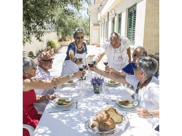 Cesarine: Dining & Cooking Demo at Local's Home in Sorrento