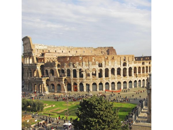 Private Rome City Tour by Luxury Vehicle: Professional Chauffeur