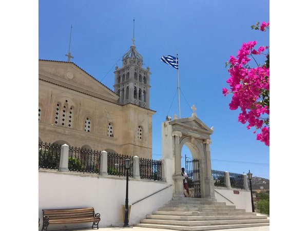 Discover Lefkes: Traditional Mountain Village of Paros