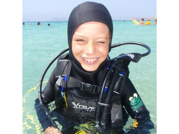 Scuba Diving in Naxos by Bluefindivers - Dive in Greece - Amazing Diving Spots