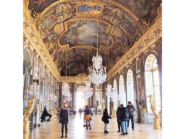 Versailles Palace & Gardens Tour with Transport from Paris