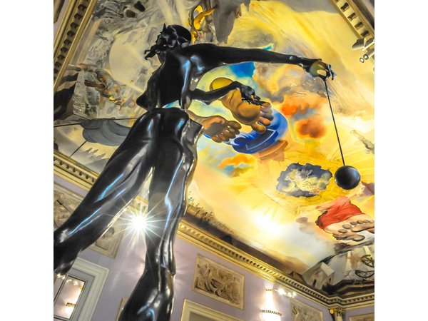 Dali Museum, Dali House & Cadaques Private Tour from Barcelona