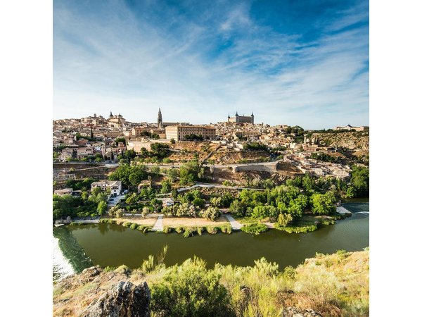 Toledo Tour & Vineyard Experience with Wine Tasting from Madrid