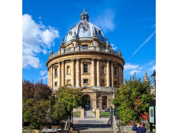 Private Oxford Walking Tour With University Alumni Guide