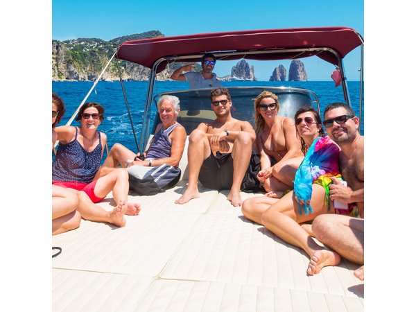 Full day Capri Island Small Group Boat Tour from Naples