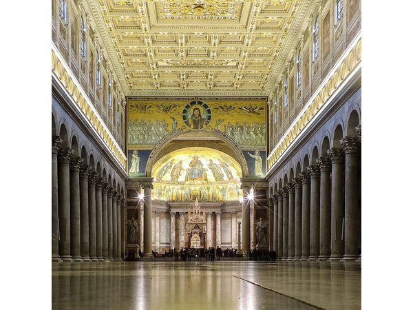 Private Tour with guide & Luxury Car: Holy Churches of Rome