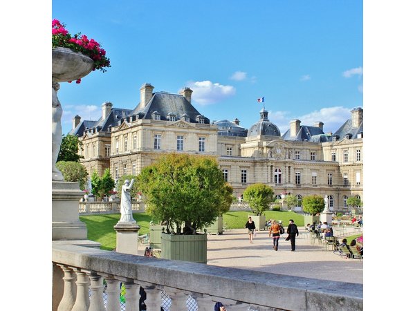 Surprise Walk of Luxembourg with a Local