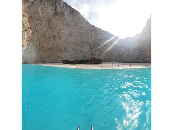 Zakynthos Small Group Tour max 10 pers Shipwreck bay & Blue Caves