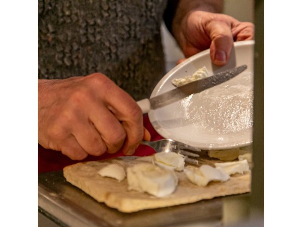 Rome Street Food Tour With a Local Guide Including Pizza, Ice-Cream & Much More!