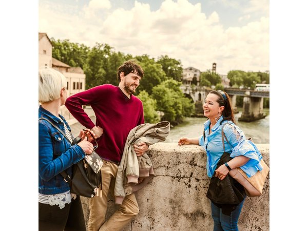 Rome Like a Local: Private & Custom Walking Tour with a Guide
