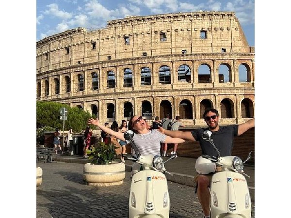 Rome Vespa Tour with Gelato Stop