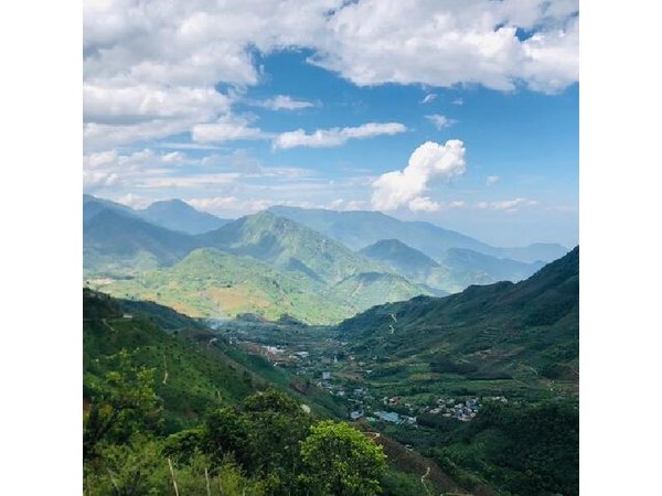 Sapa Motorbike Tour: Cat Cat Village, O Quy Ho Pass, Waterfall